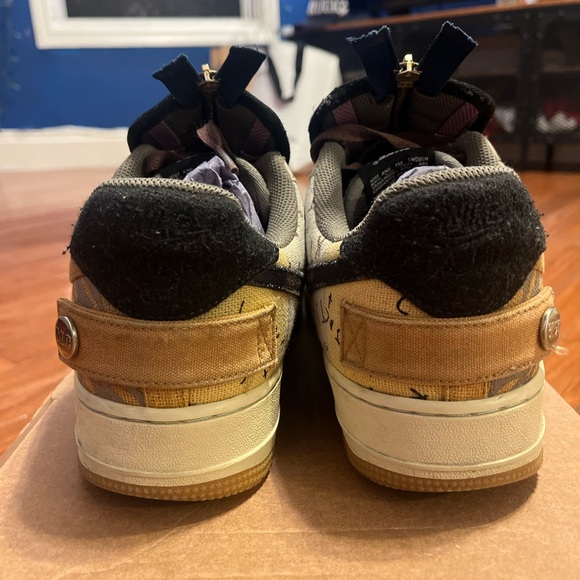 Nike Air Force 1 Cactus Jack X - Picture 2 of 7